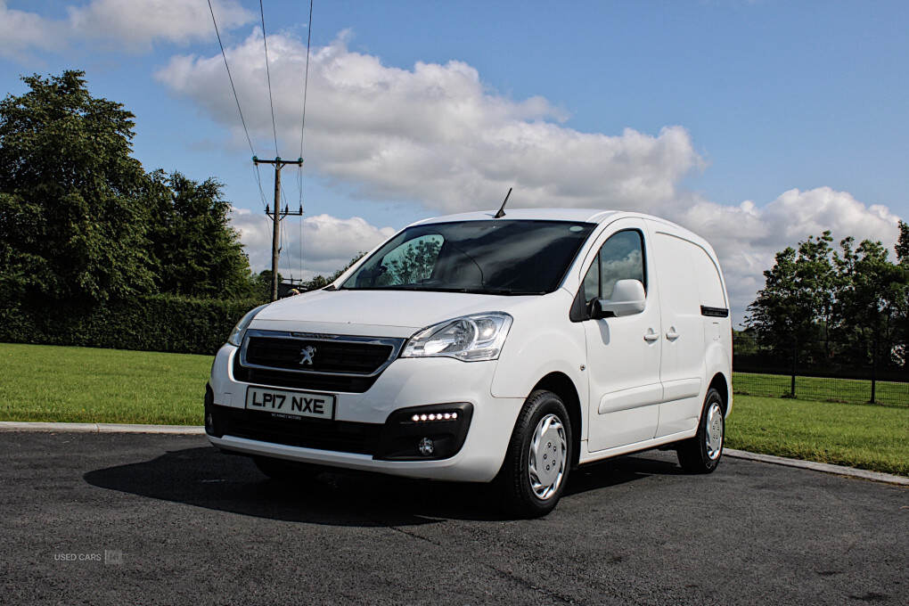 Aug 2017 Peugeot Partner 850 1.6 BlueHDi 100 Professional Van ATV