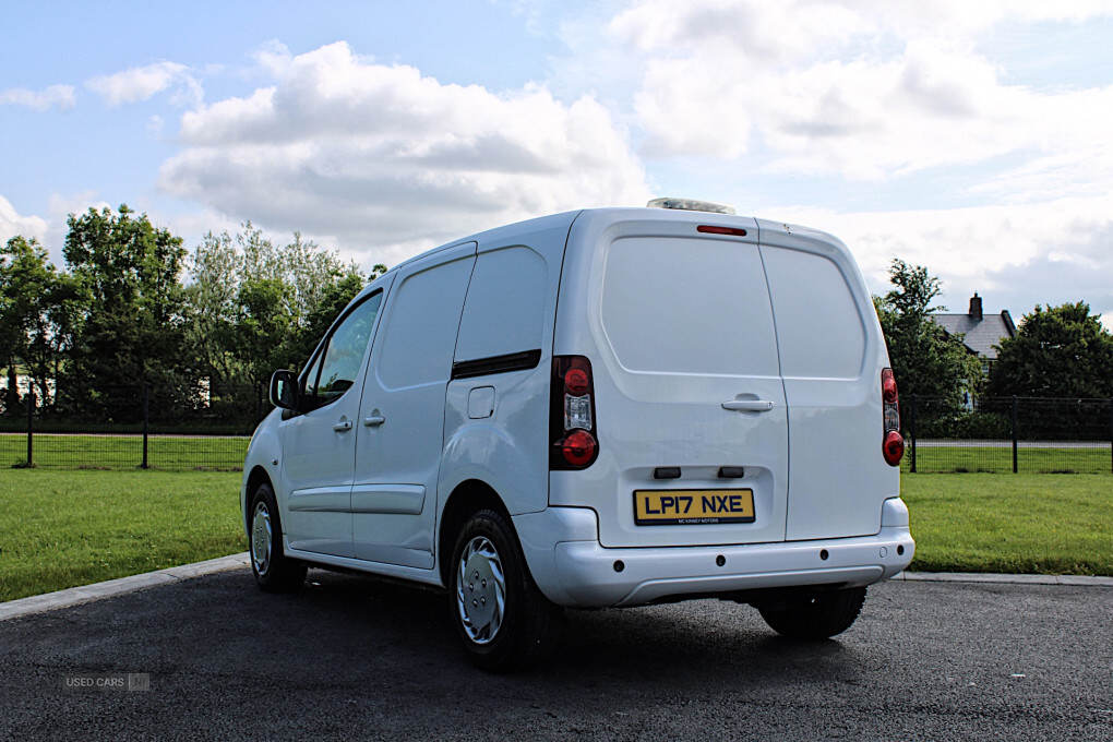 Aug 2017 Peugeot Partner 850 1.6 BlueHDi 100 Professional Van ATV