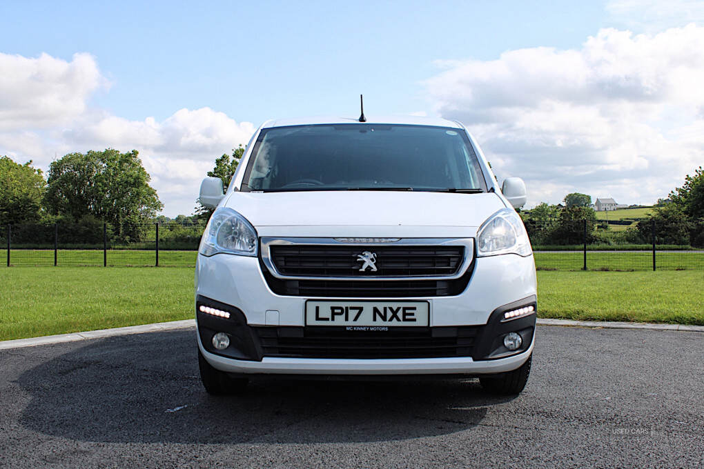 Aug 2017 Peugeot Partner 850 1.6 BlueHDi 100 Professional Van ATV