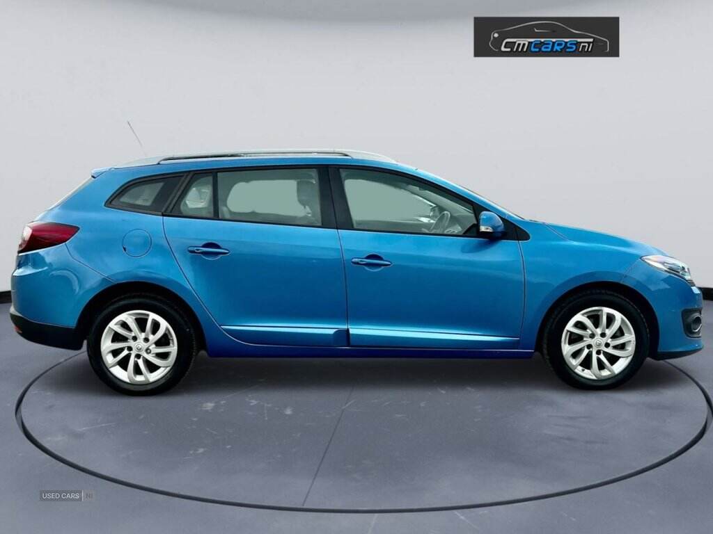 2016 Renault Megane 1.5 dCi Dynamique Nav Sport Tourer 5dr Diesel Manual Euro 6 (s/s) (110 ps)