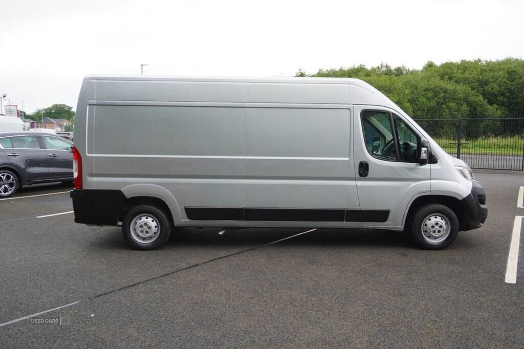 Jun 2022 Citroen Relay 2.2 BlueHDi H2 Van 140ps Enterprise