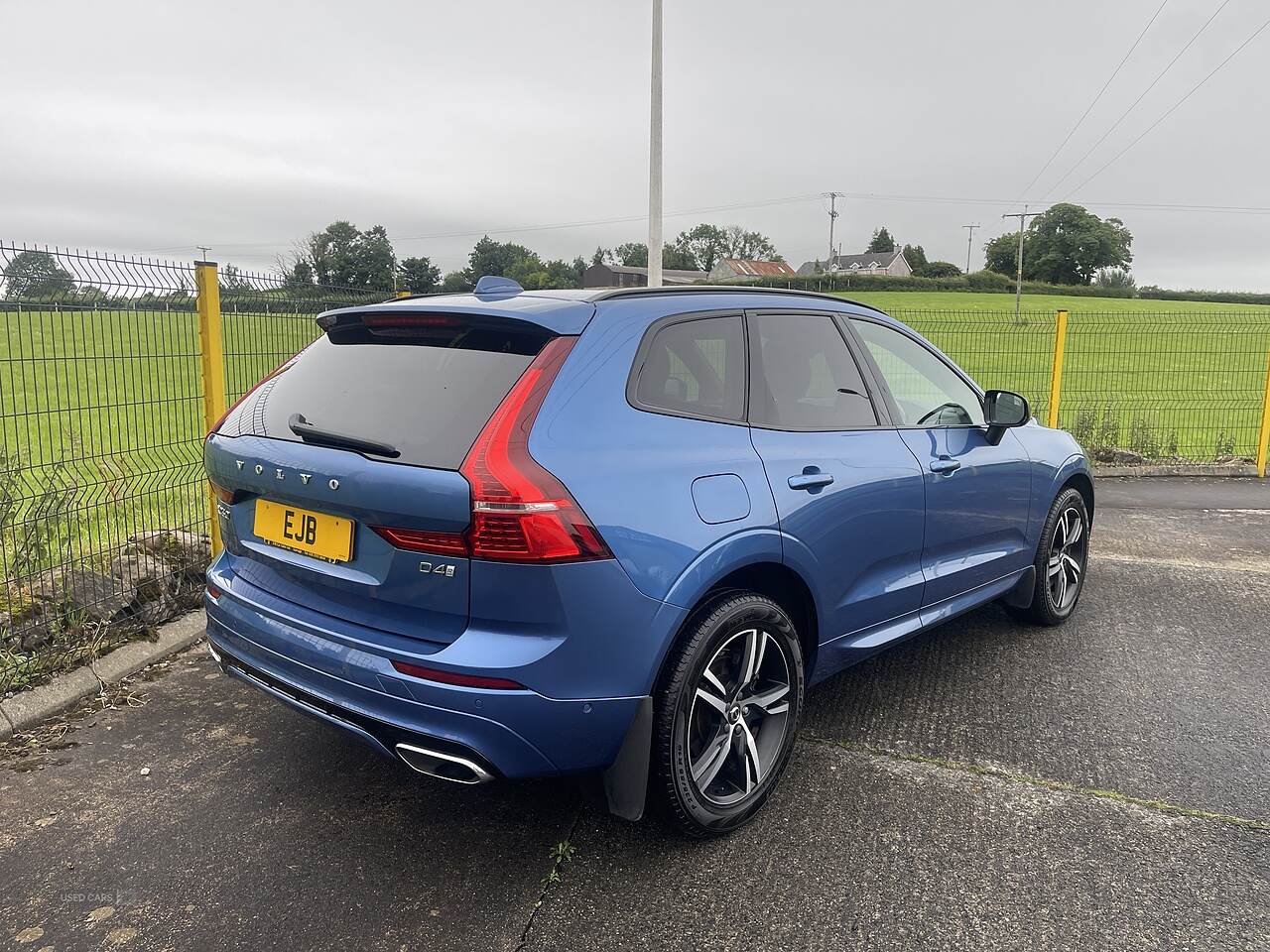 Jan 2020 Volvo XC60 2.0 D4 R DESIGN 5dr Geartronic