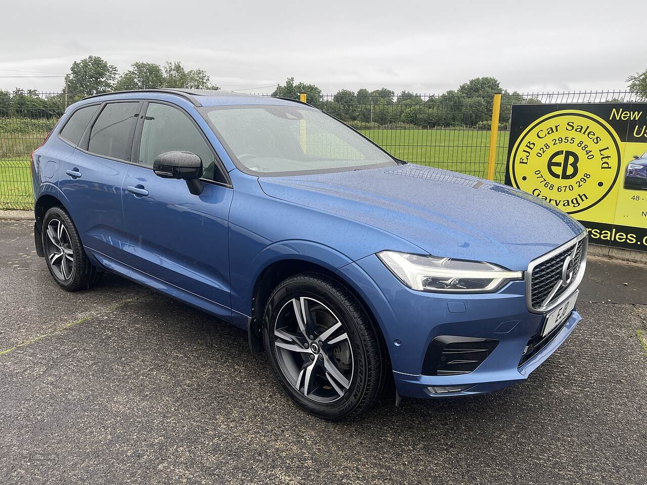 Jan 2020 Volvo XC60 2.0 D4 R DESIGN 5dr Geartronic
