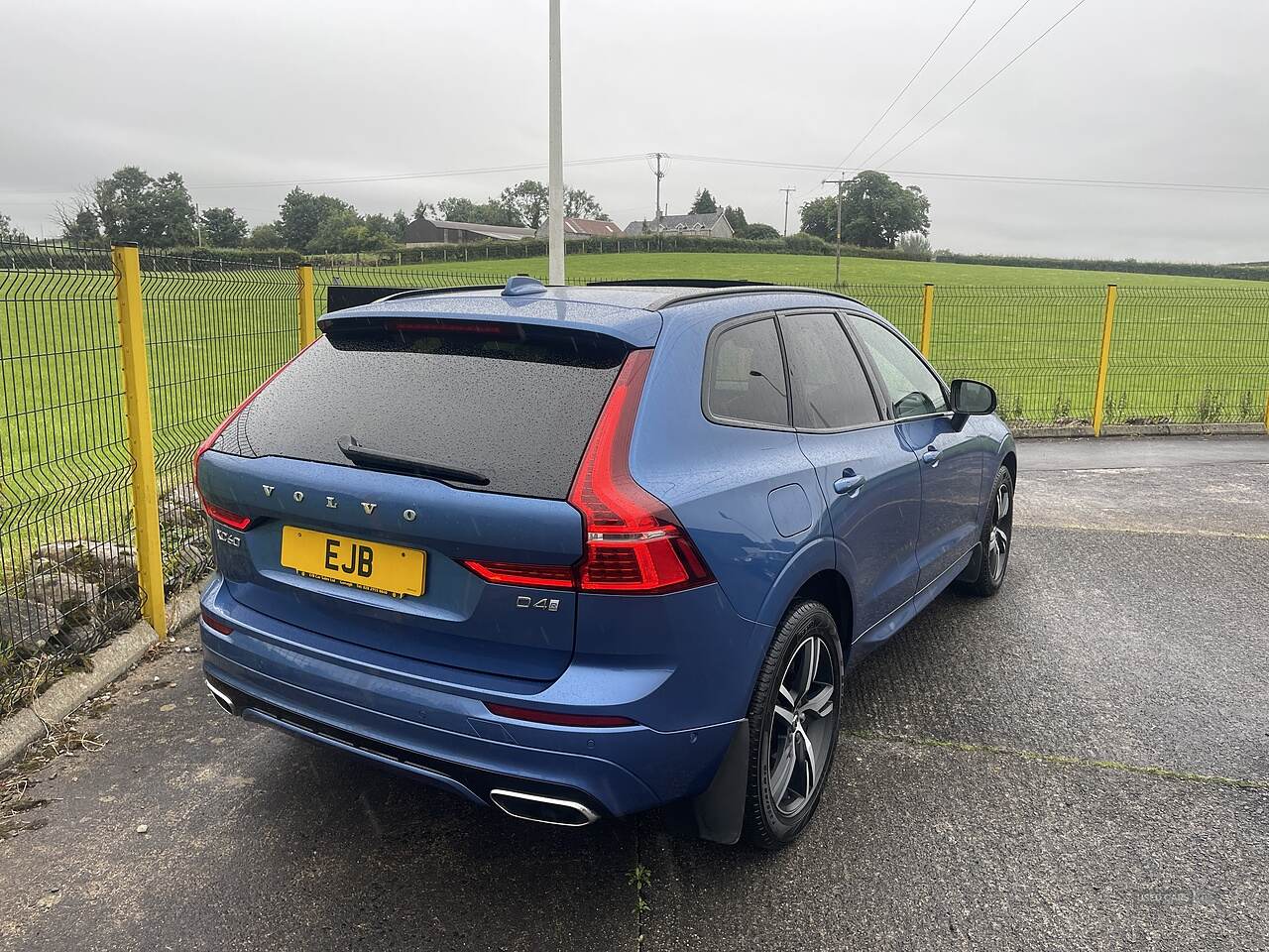 Jan 2020 Volvo XC60 2.0 D4 R DESIGN 5dr Geartronic