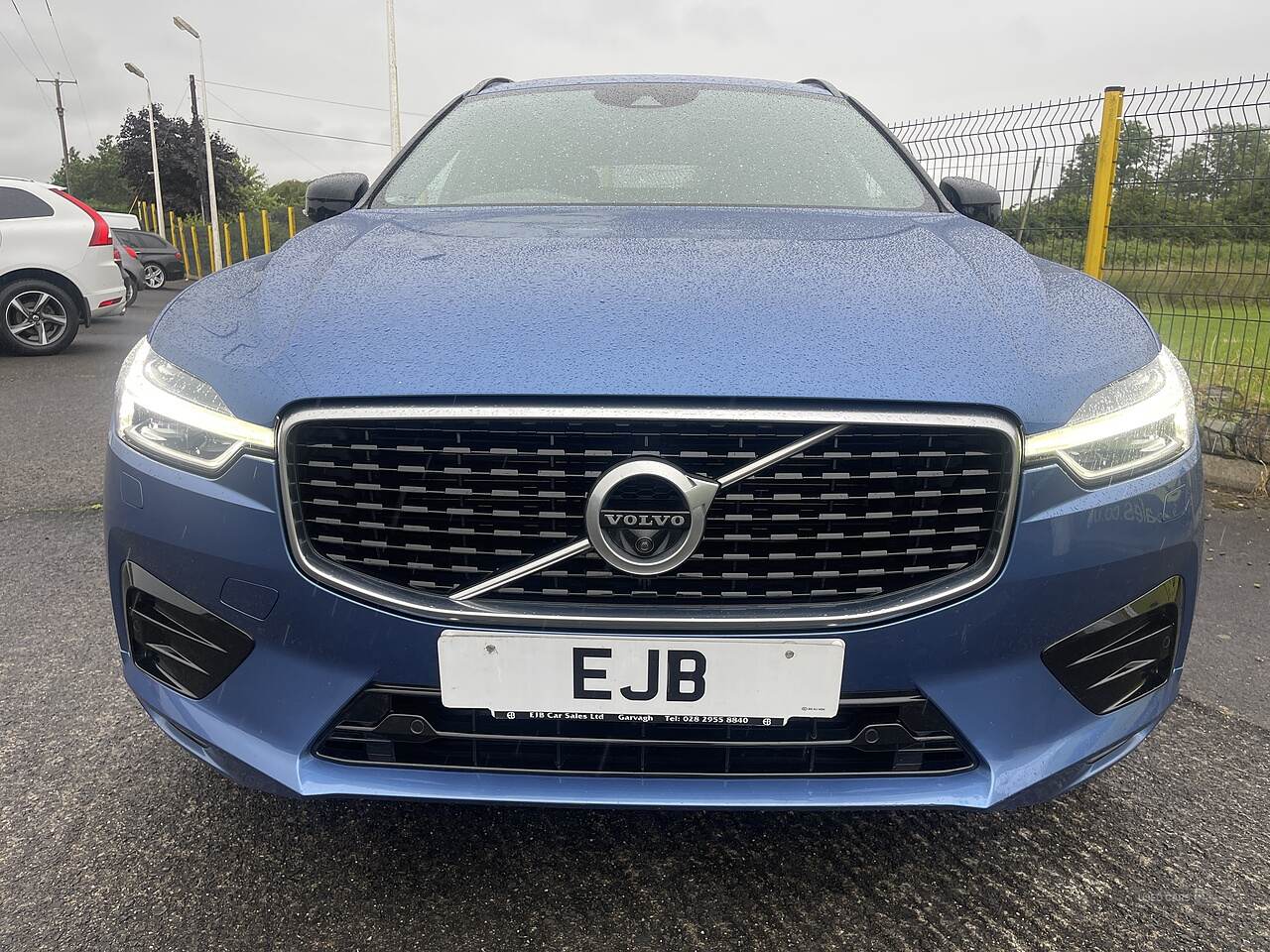Jan 2020 Volvo XC60 2.0 D4 R DESIGN 5dr Geartronic