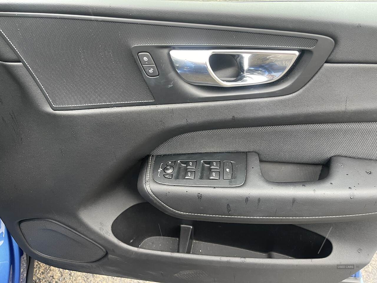 Jan 2020 Volvo XC60 2.0 D4 R DESIGN 5dr Geartronic