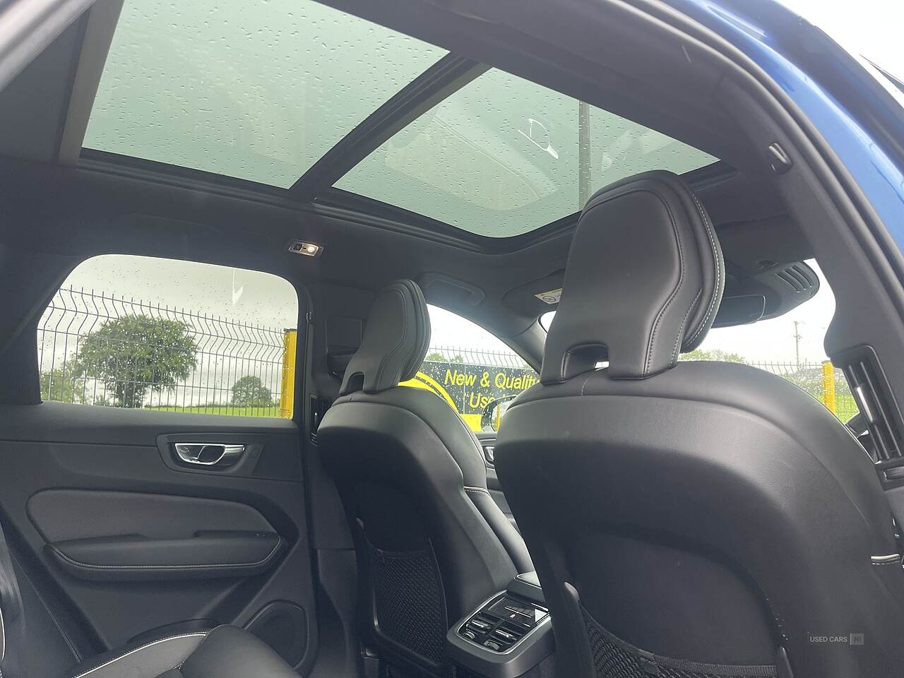 Jan 2020 Volvo XC60 2.0 D4 R DESIGN 5dr Geartronic