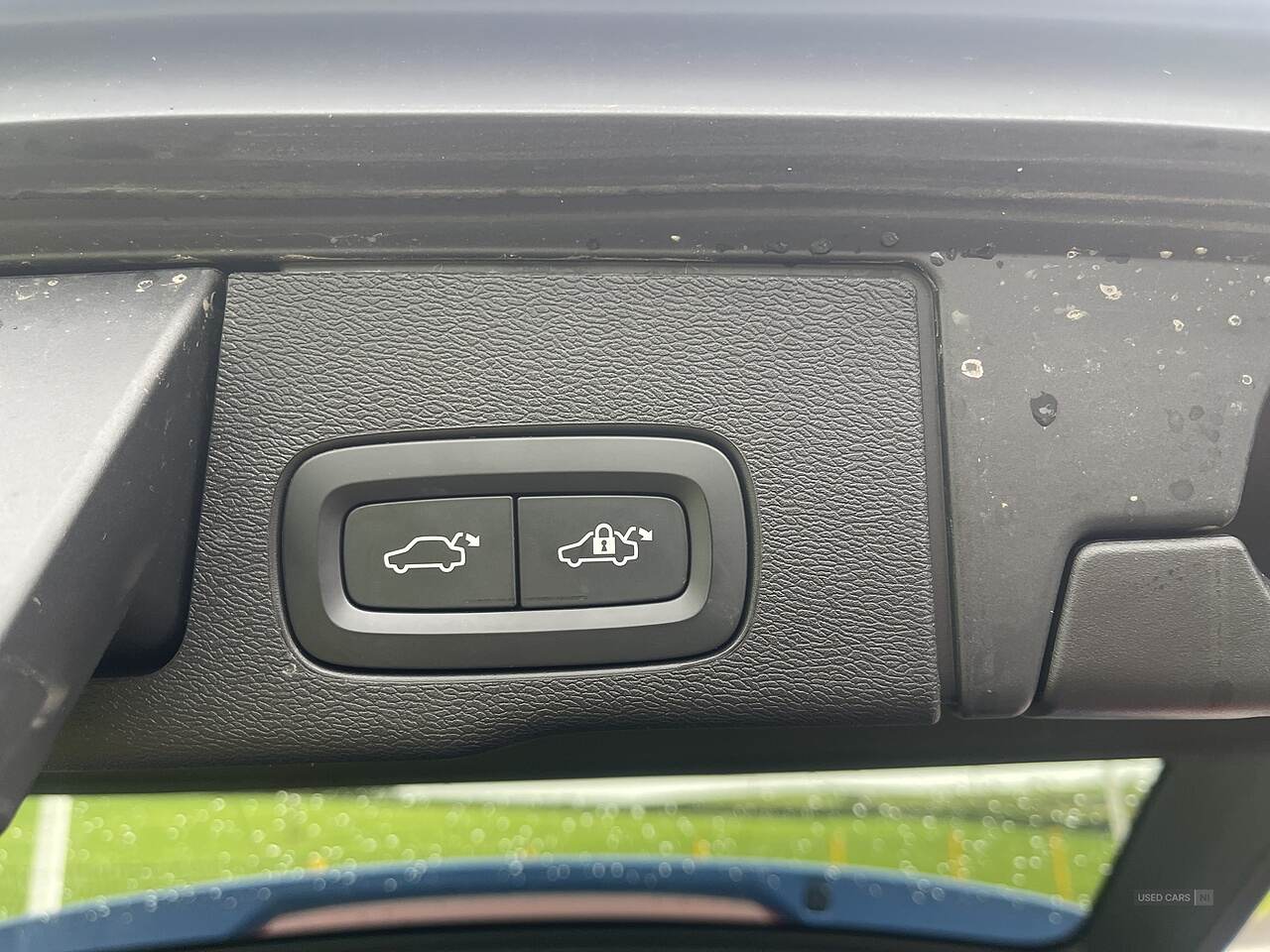 Jan 2020 Volvo XC60 2.0 D4 R DESIGN 5dr Geartronic