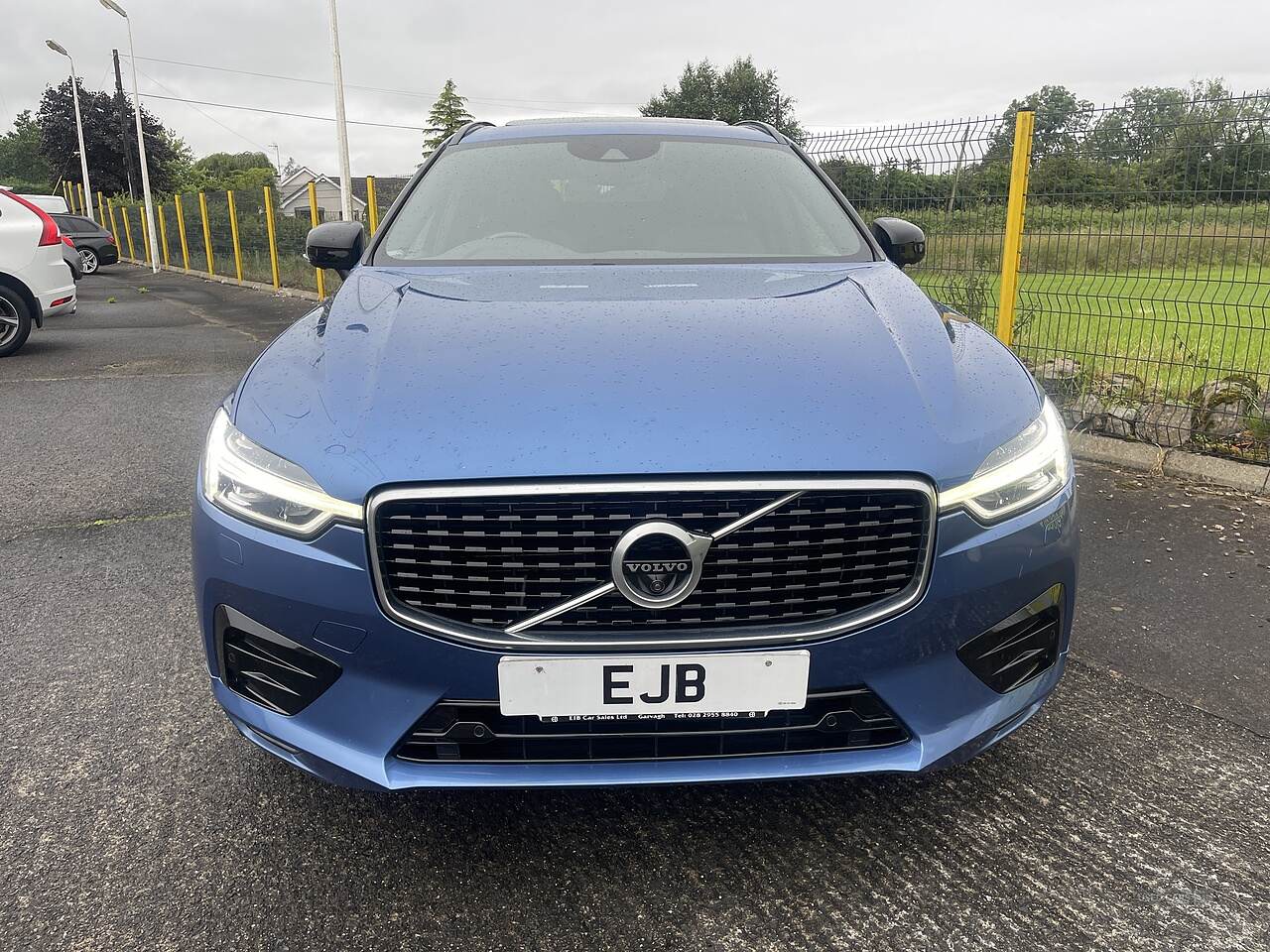 Jan 2020 Volvo XC60 2.0 D4 R DESIGN 5dr Geartronic