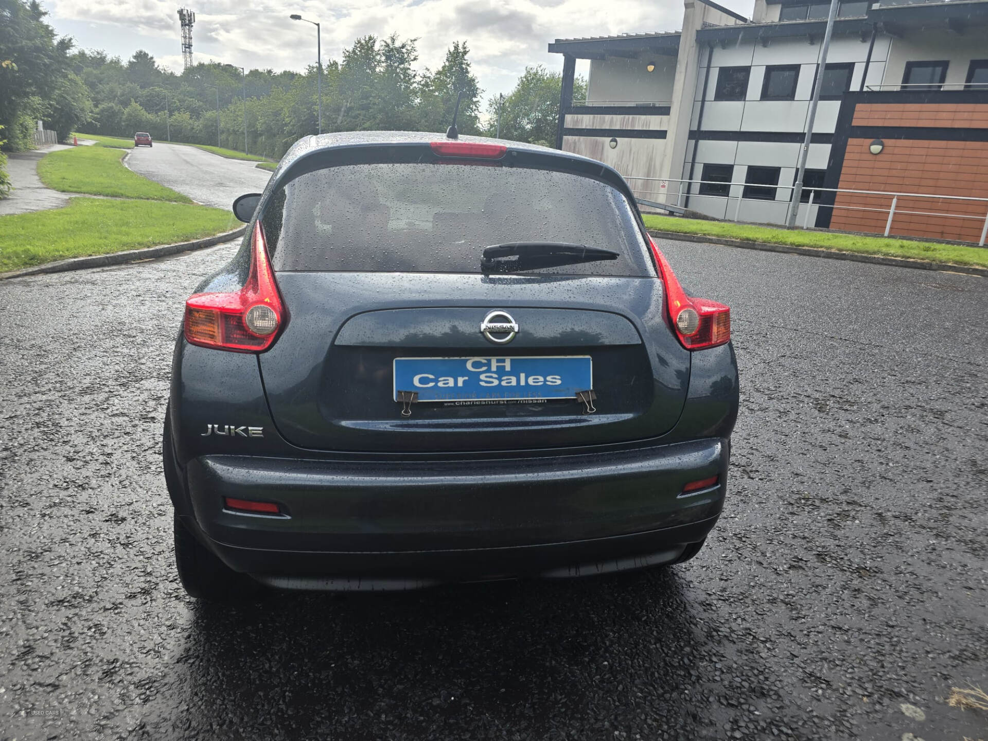 Nissan Juke HATCHBACK in Down