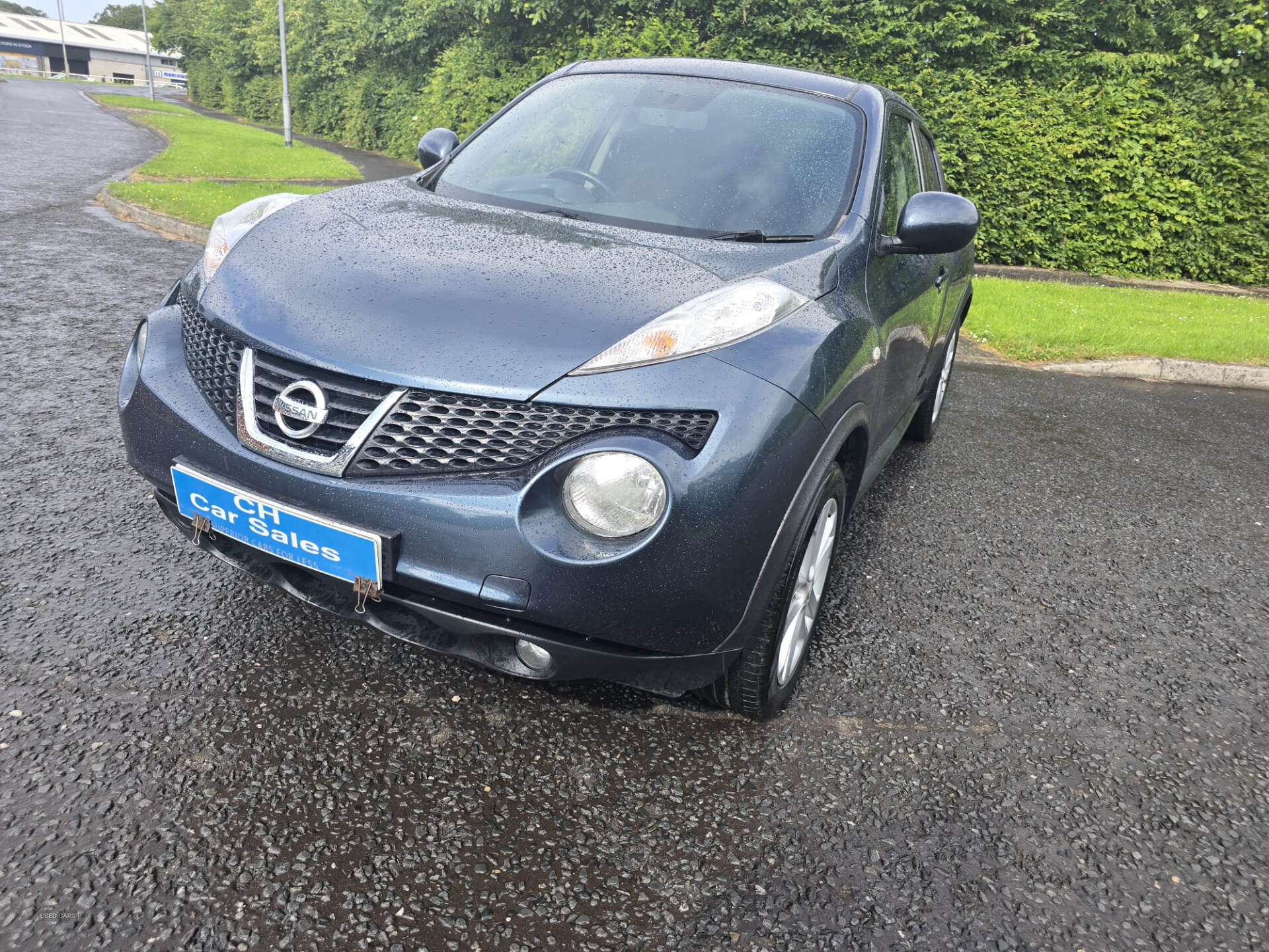 Nissan Juke HATCHBACK in Down