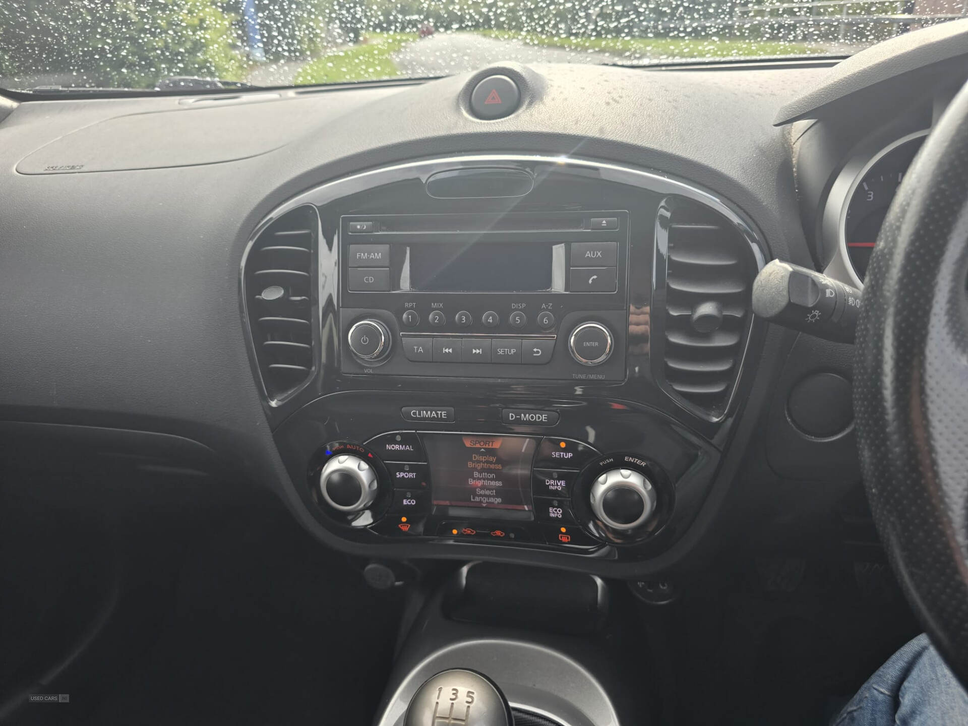 Nissan Juke HATCHBACK in Down