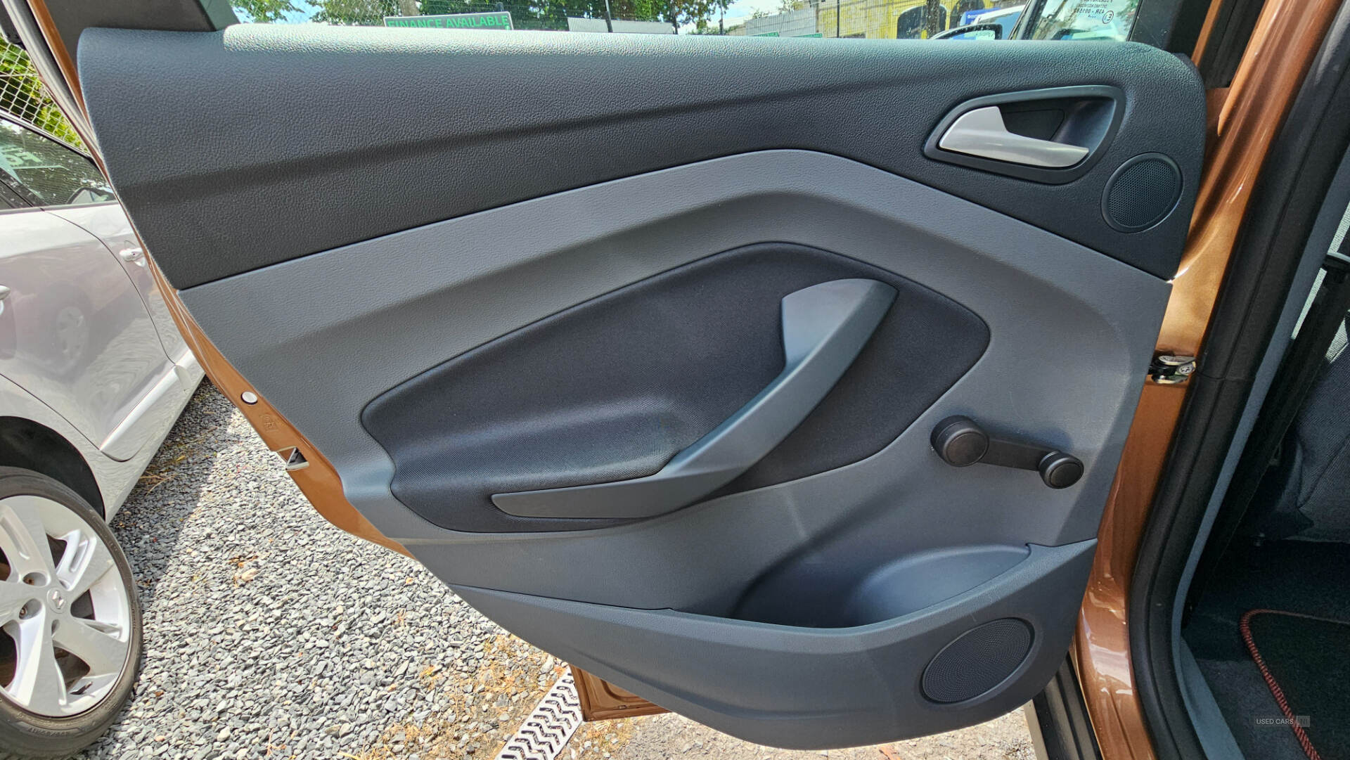 Car Thumbnail 17