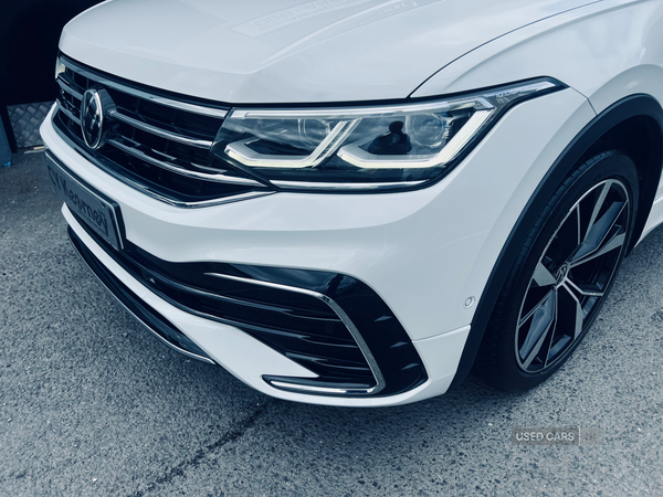 Volkswagen Tiguan ESTATE in Down