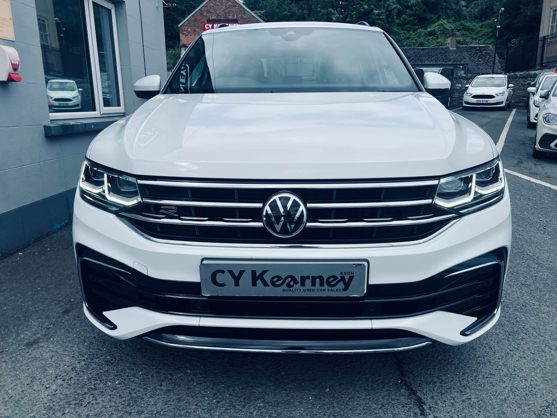 Volkswagen Tiguan ESTATE in Down