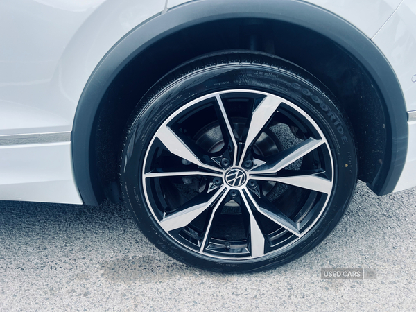 Volkswagen Tiguan ESTATE in Down
