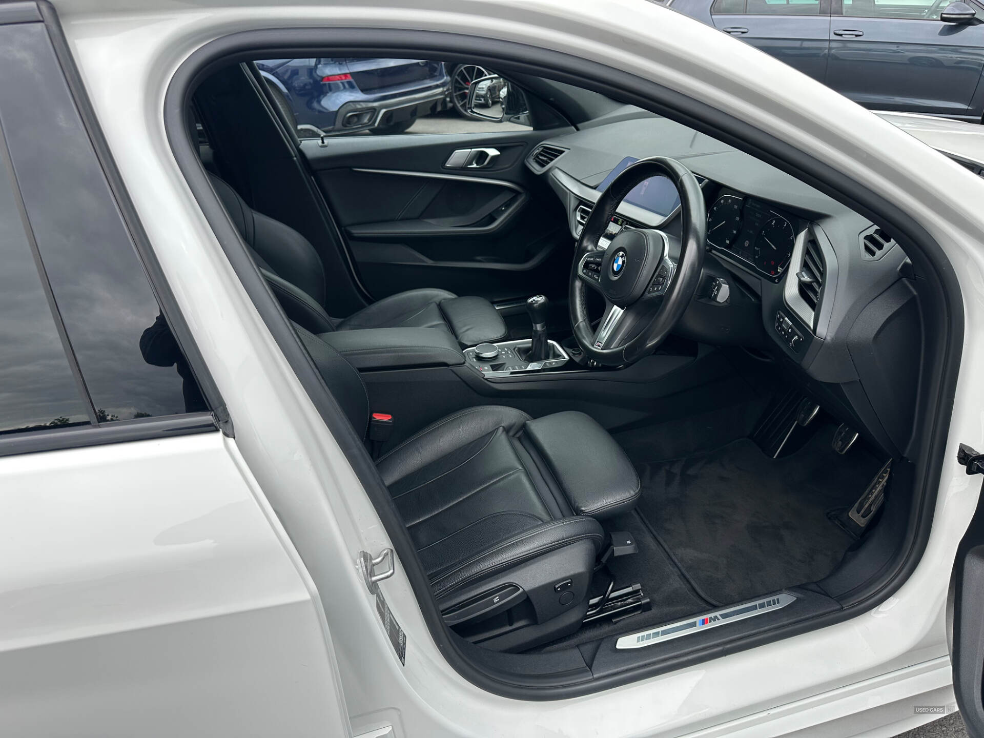 BMW 1 Series DIESEL HATCHBACK in Down