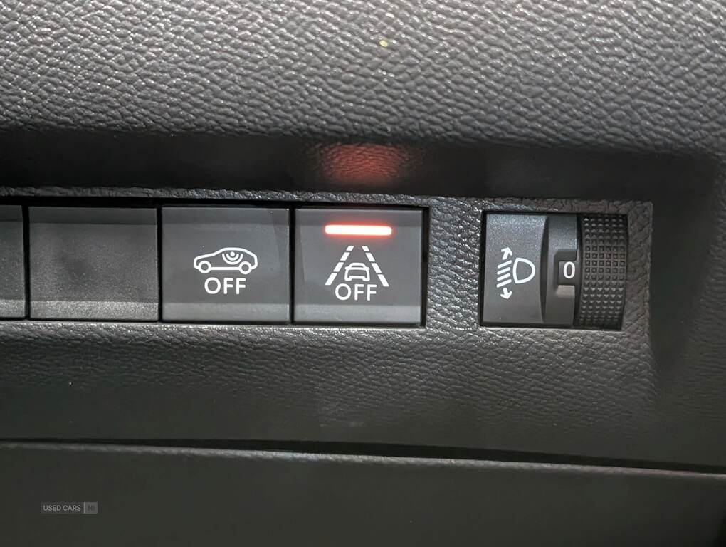 Peugeot 2008 DIESEL ESTATE in Antrim
