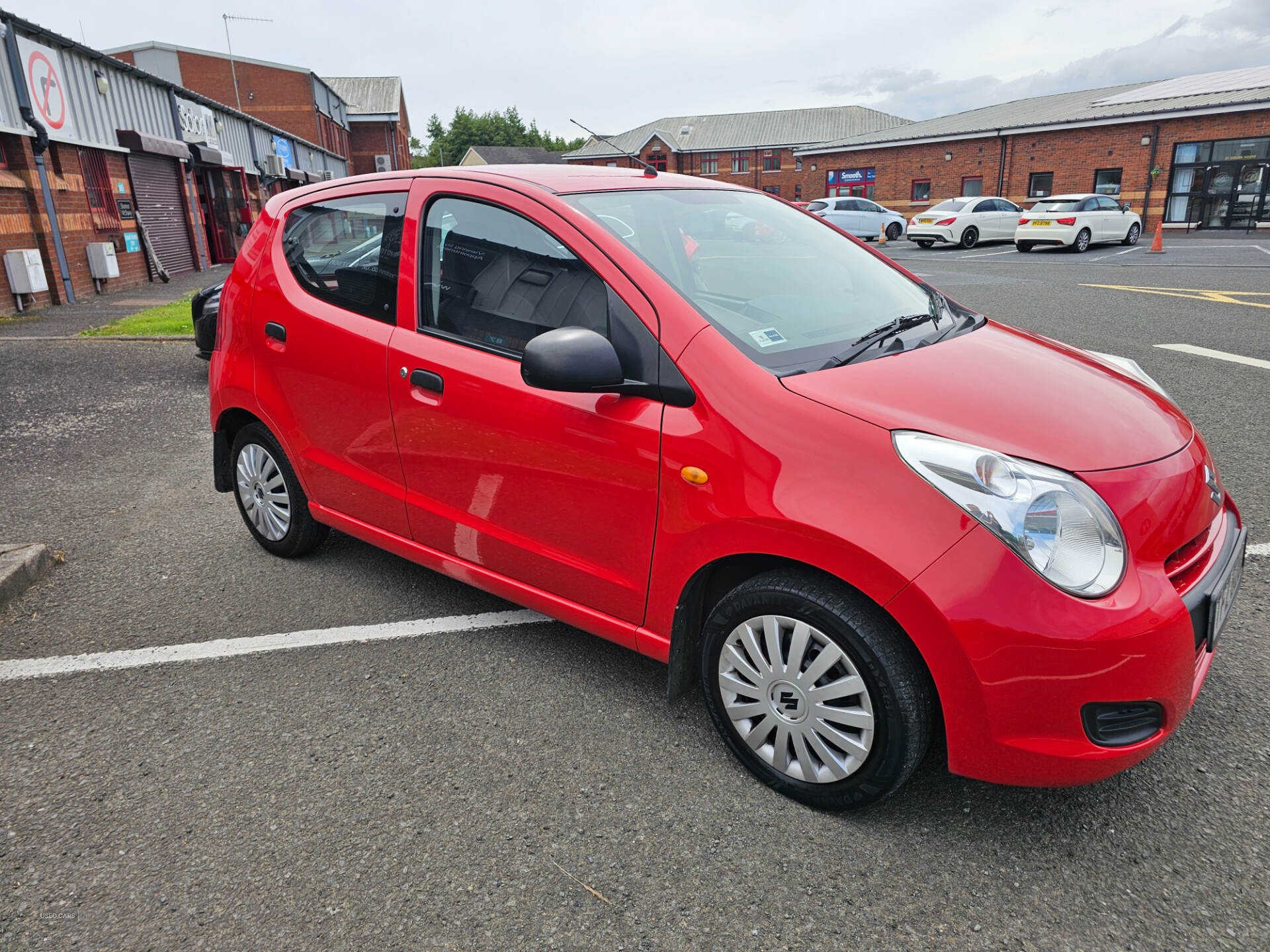 Suzuki Alto HATCHBACK in Down