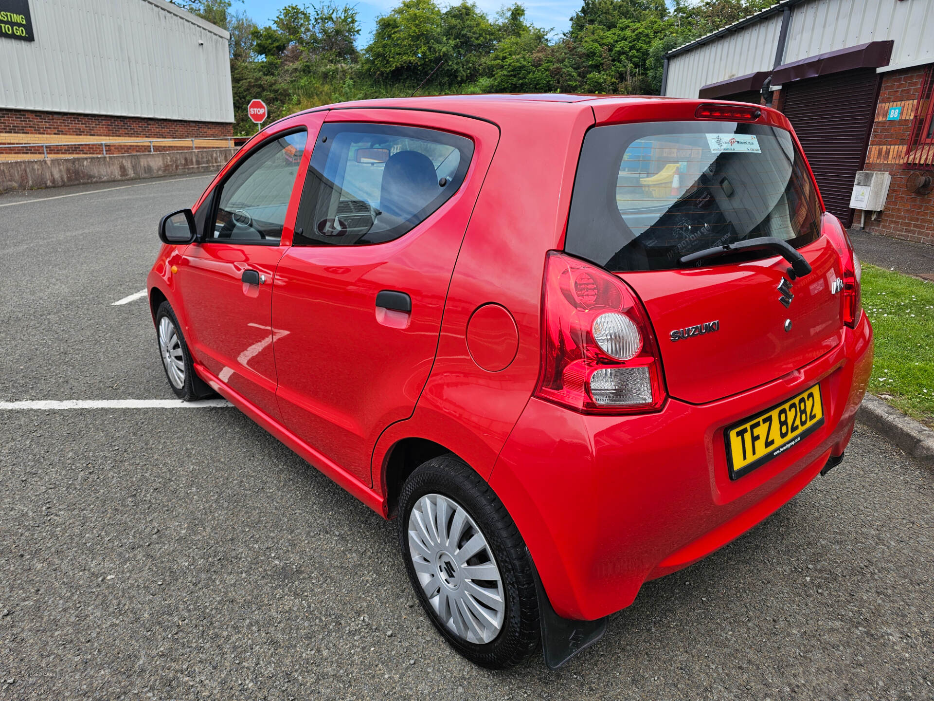 Suzuki Alto HATCHBACK in Down
