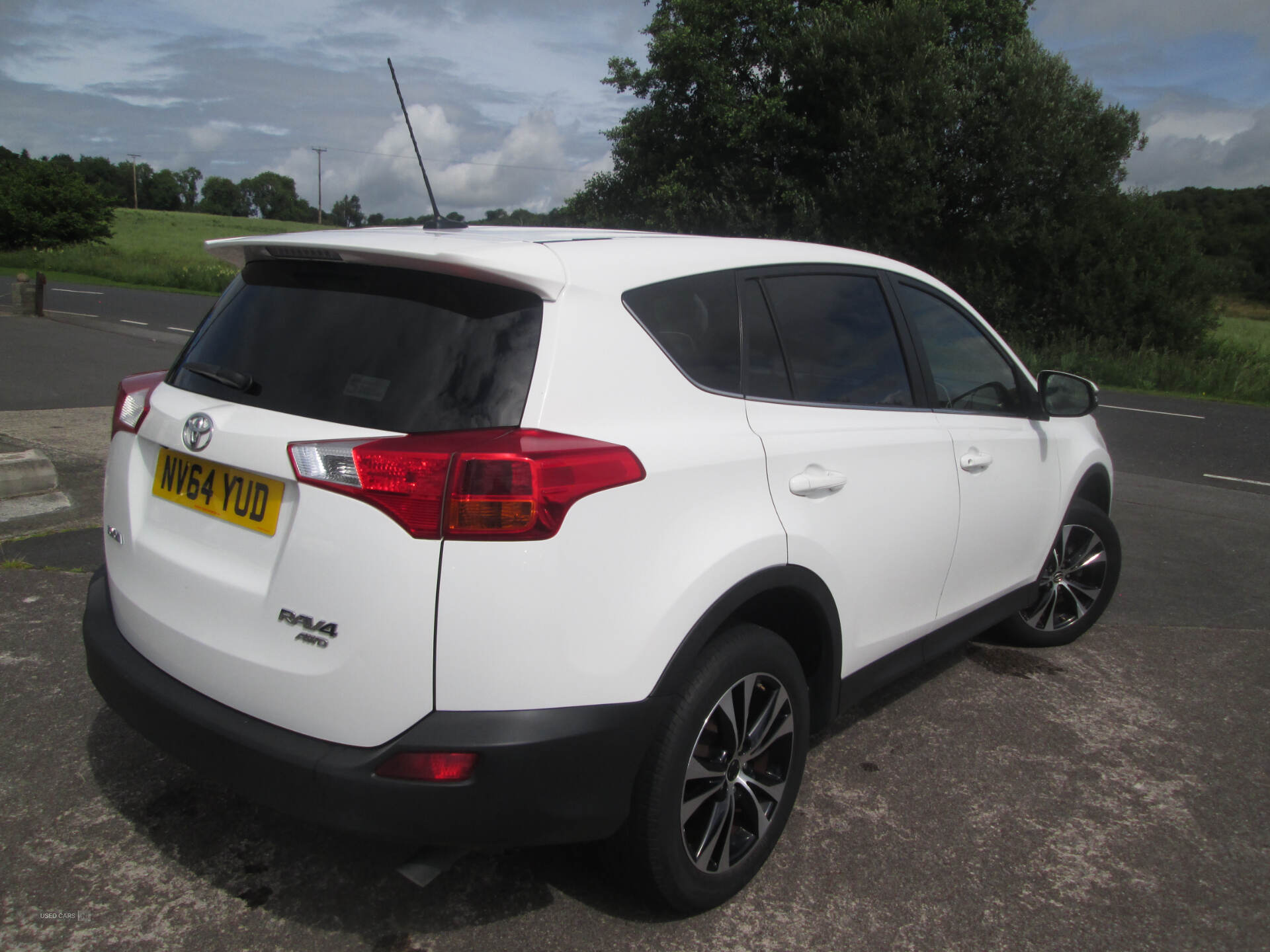 Toyota RAV4 DIESEL ESTATE in Fermanagh