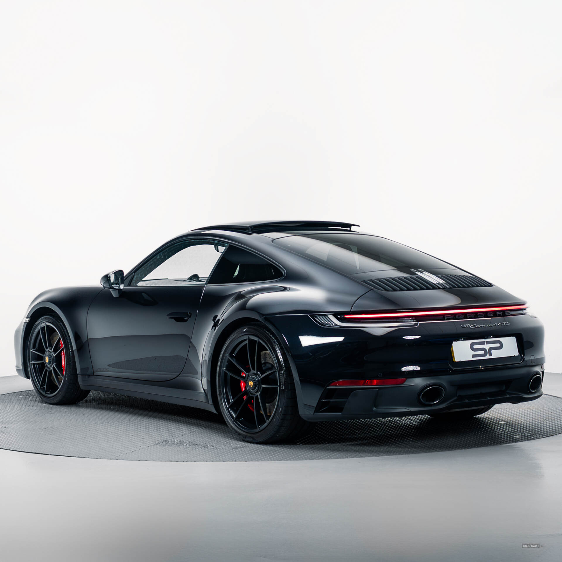 Nov 2021 Porsche 911 GTS 2dr