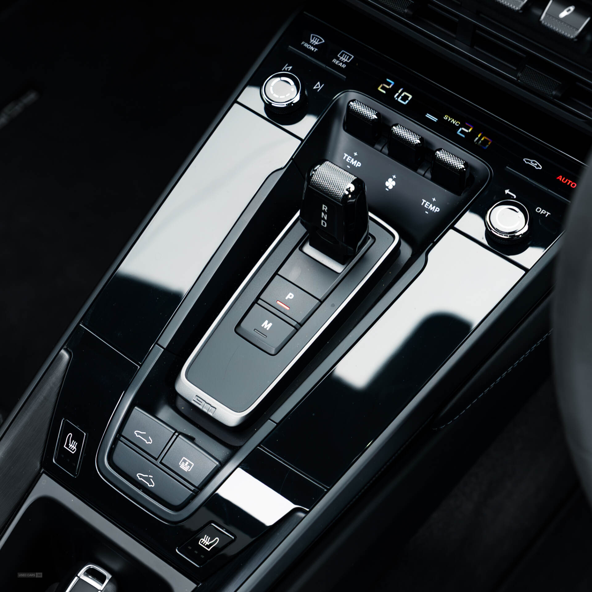 Nov 2021 Porsche 911 GTS 2dr