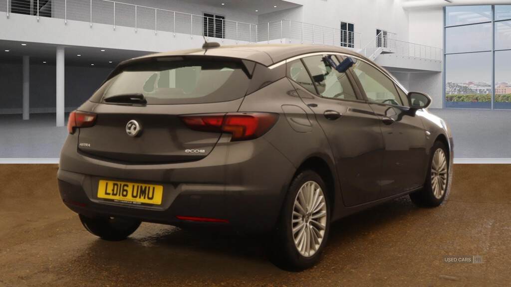 Apr 2016 Vauxhall Astra 1.6 CDTi 16V ecoFLEX Elite 5dr