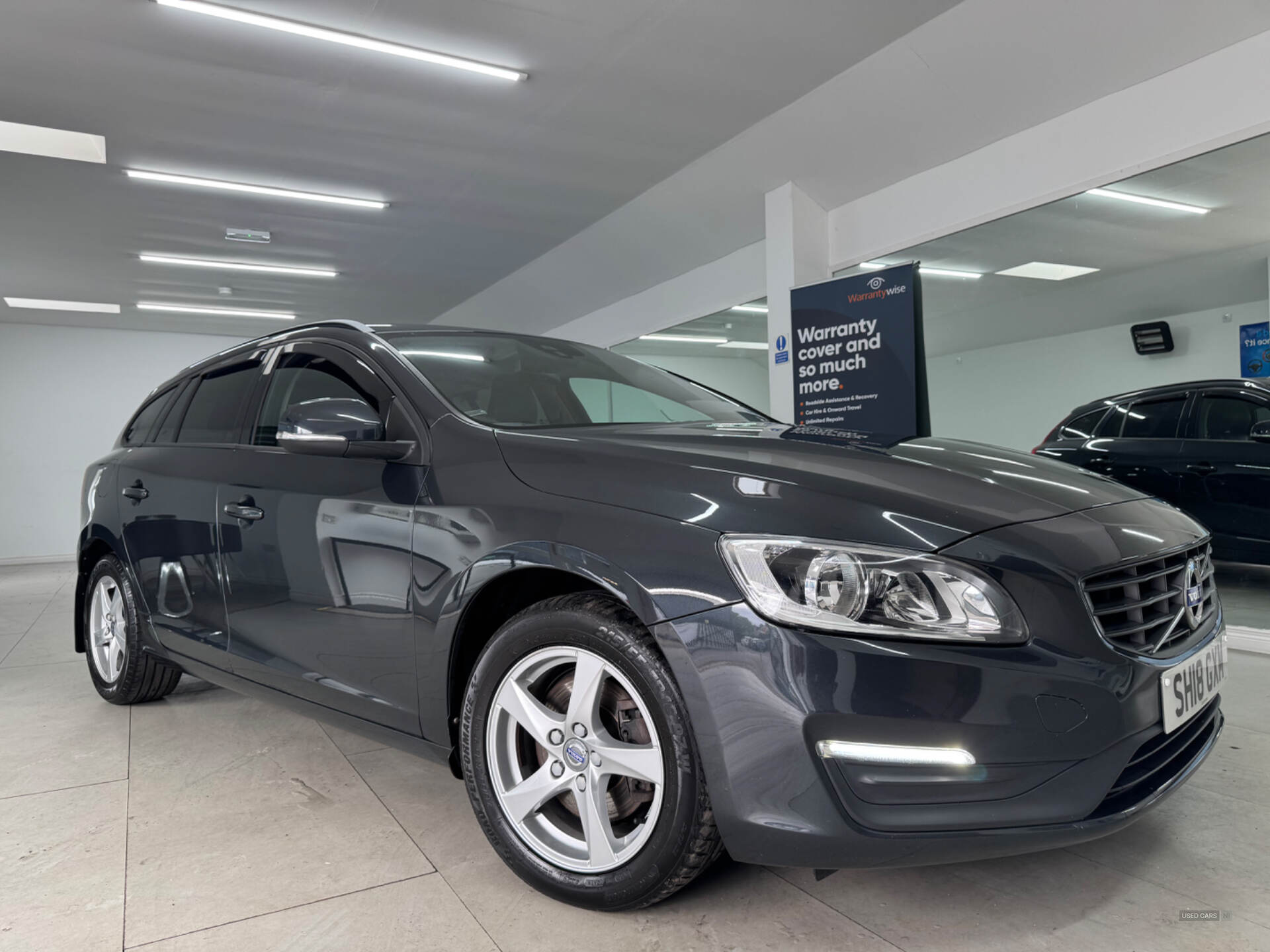Volvo V60 DIESEL SPORTSWAGON in Down