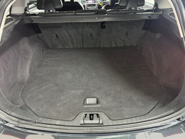 Volvo V60 DIESEL SPORTSWAGON in Down