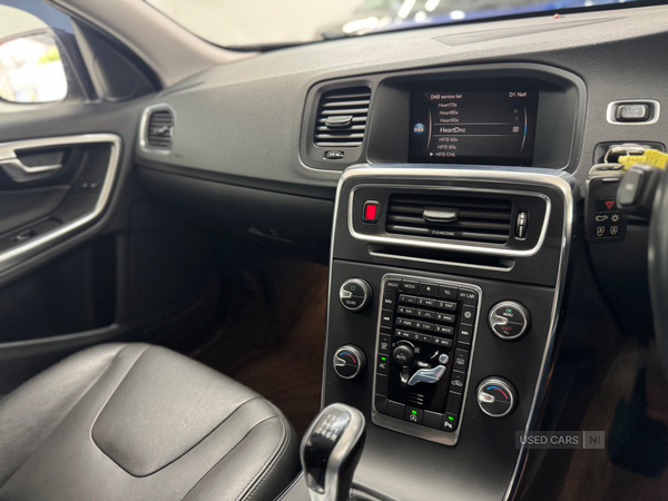 Volvo V60 DIESEL SPORTSWAGON in Down