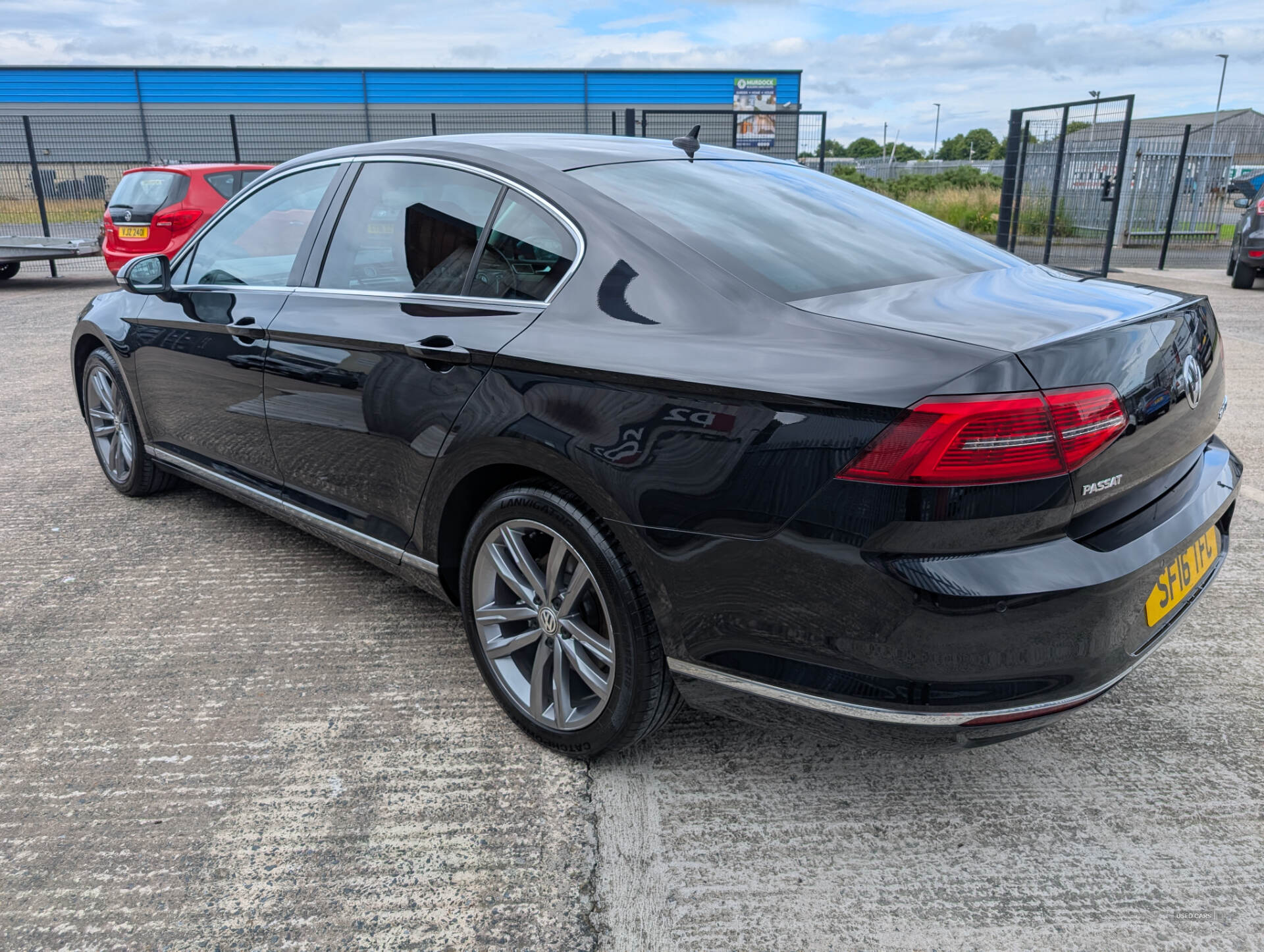 Volkswagen Passat DIESEL SALOON in Down