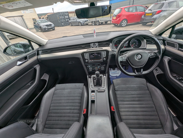 Volkswagen Passat DIESEL SALOON in Down