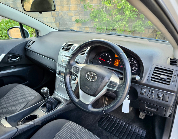 Toyota Avensis DIESEL SALOON in Armagh