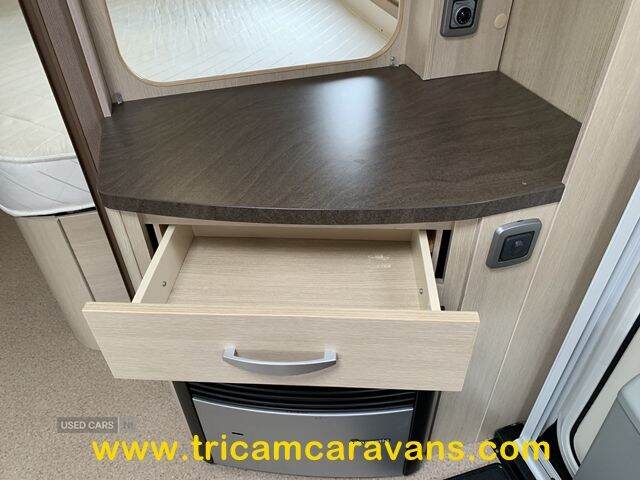  2012 Sterling Eccles Sport 554/4, Fixed Bed