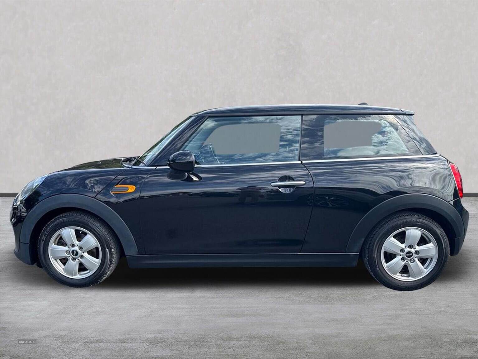 Aug 2014 MINI HATCHBACK 1.5 Cooper D 3Dr