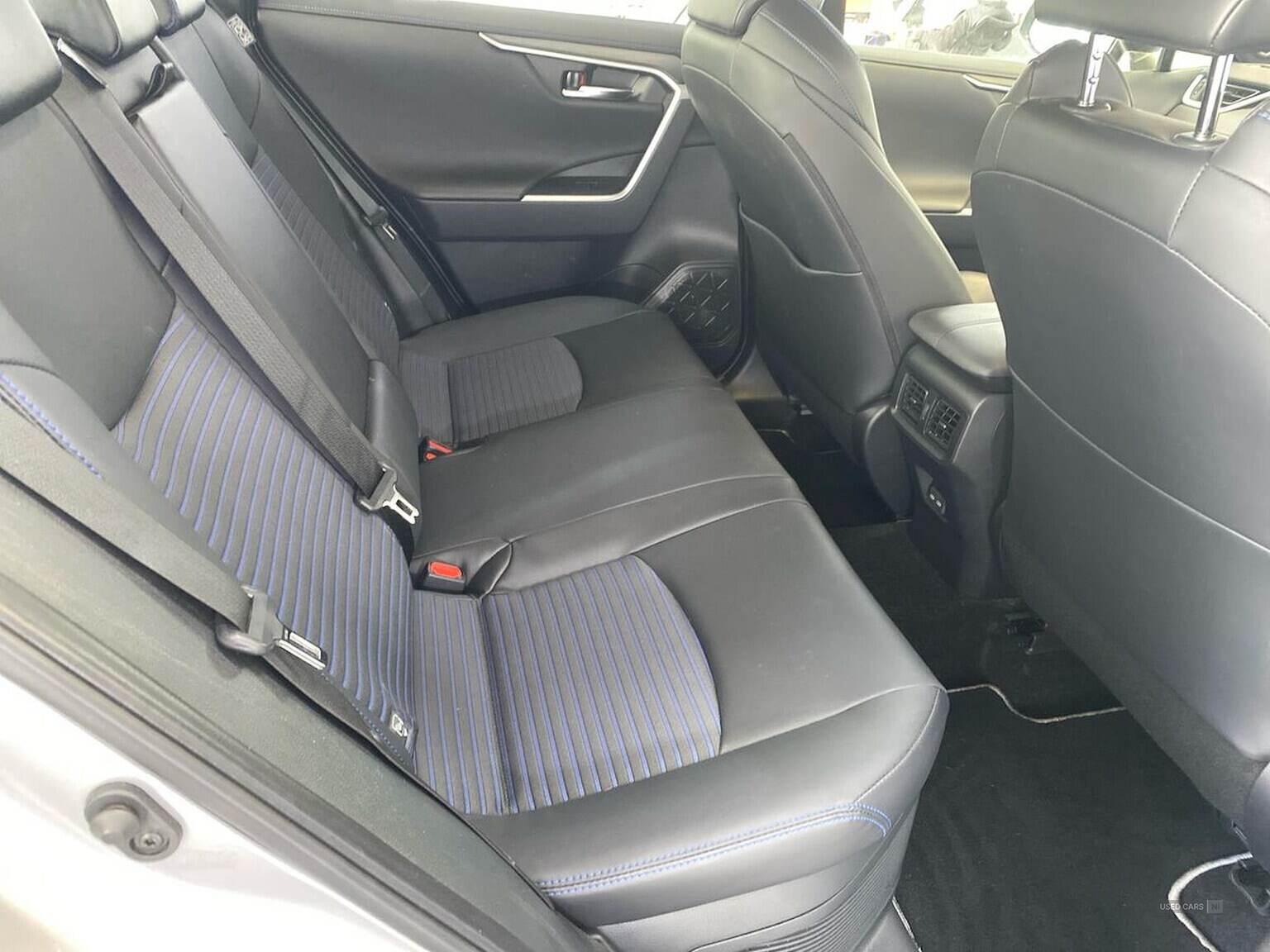 Jan 2023 Toyota RAV4 2.5 Vvt-I Hybrid Dynamic 5Dr Cvt