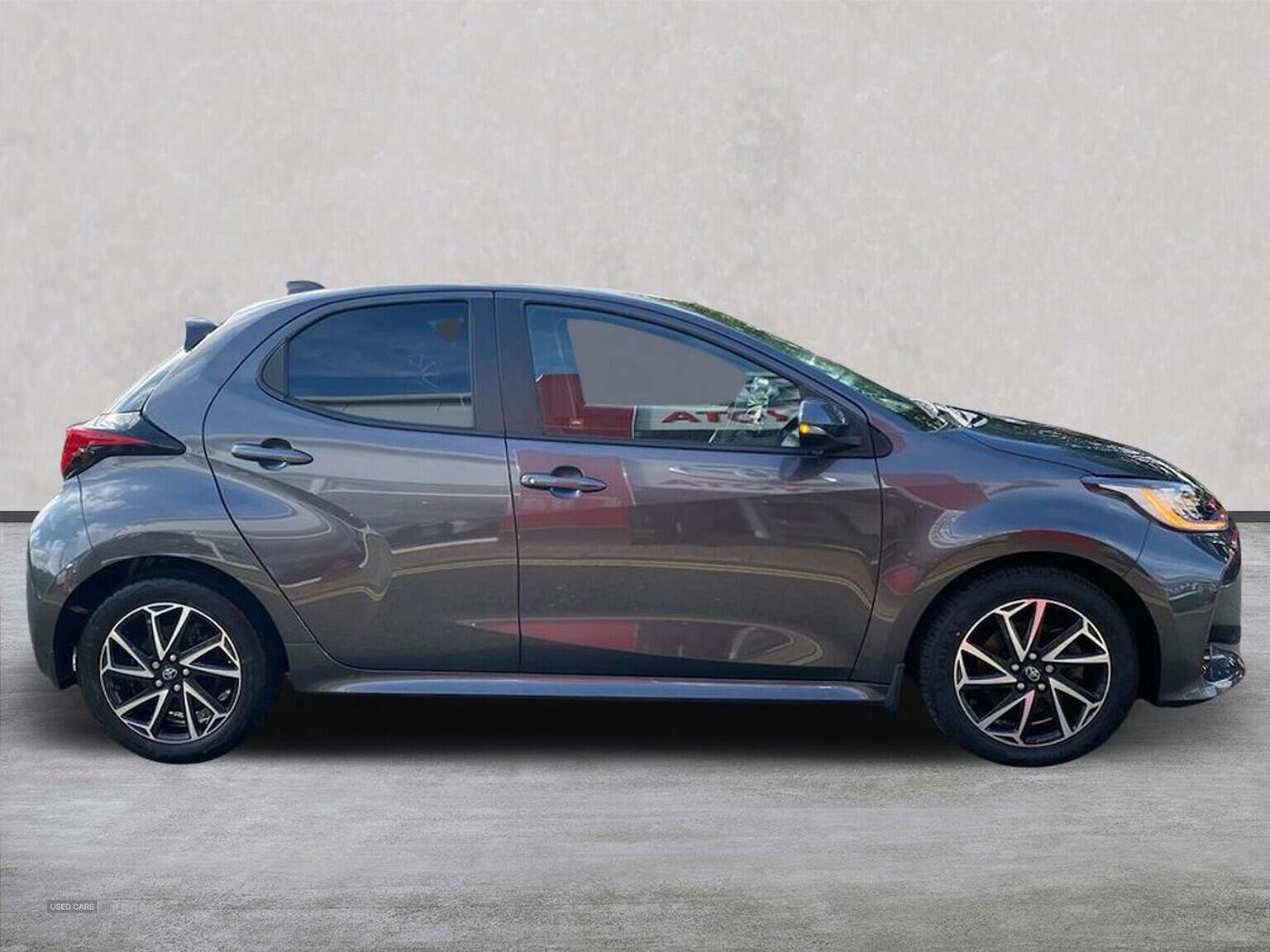 Aug 2022 Toyota Yaris 1.5 Hybrid Design 5Dr Cvt