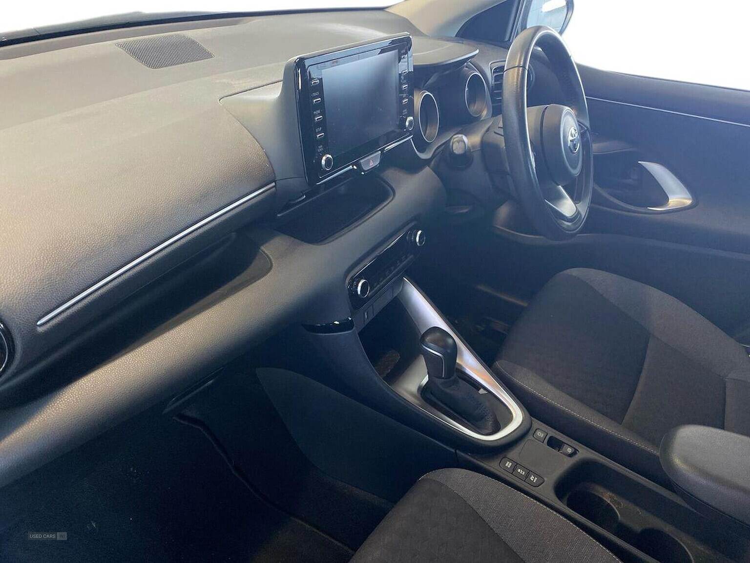 Aug 2022 Toyota Yaris 1.5 Hybrid Design 5Dr Cvt