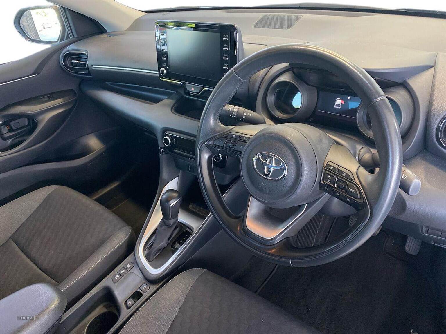 Aug 2022 Toyota Yaris 1.5 Hybrid Design 5Dr Cvt