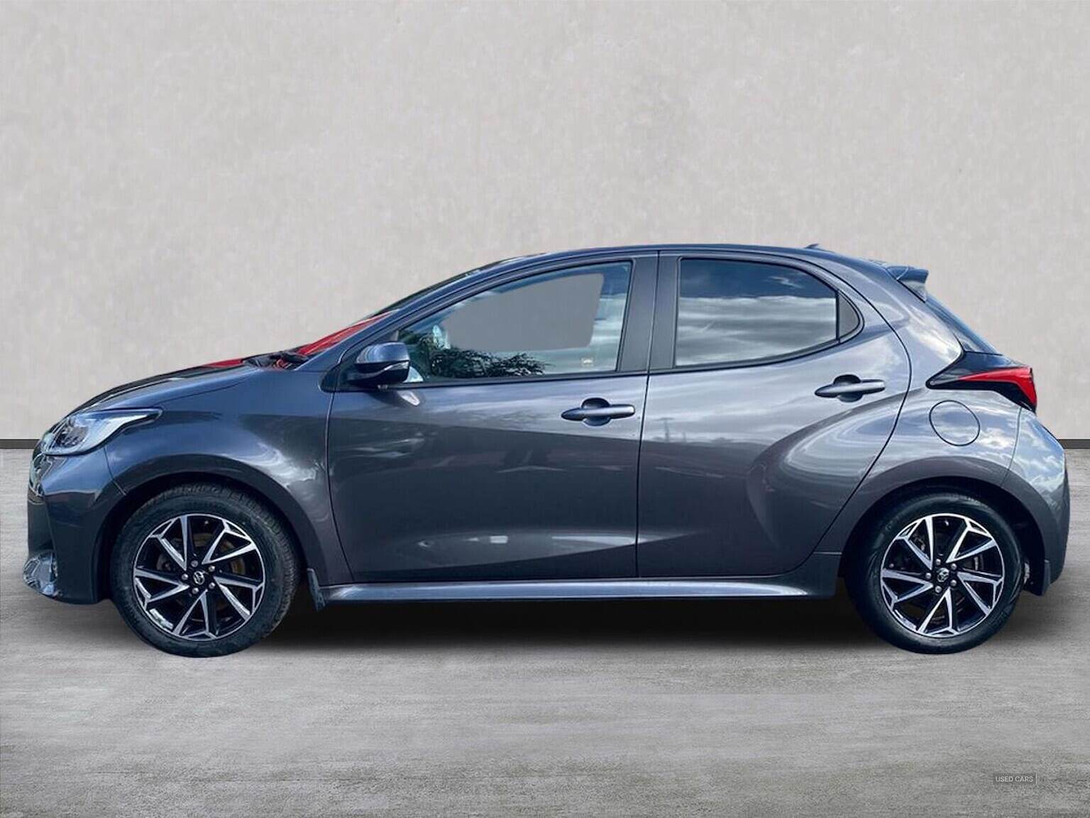 Aug 2022 Toyota Yaris 1.5 Hybrid Design 5Dr Cvt