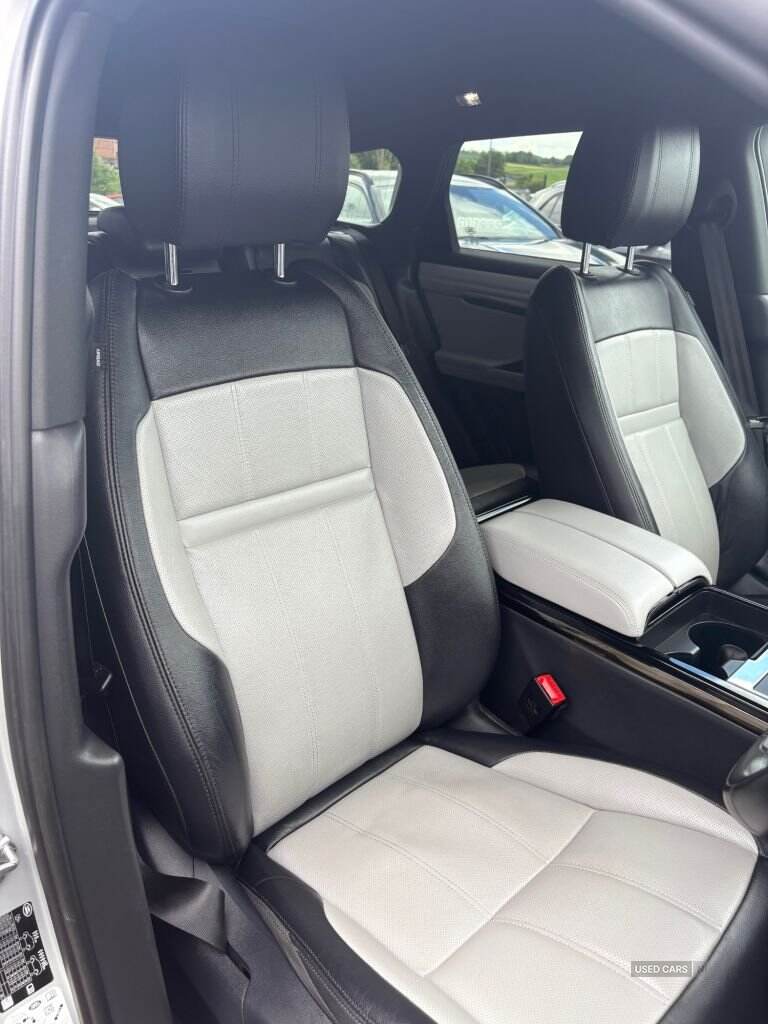 Jul 2021 Land Rover Range Rover Evoque 2.0 D200 R-Dynamic SE 5dr Auto