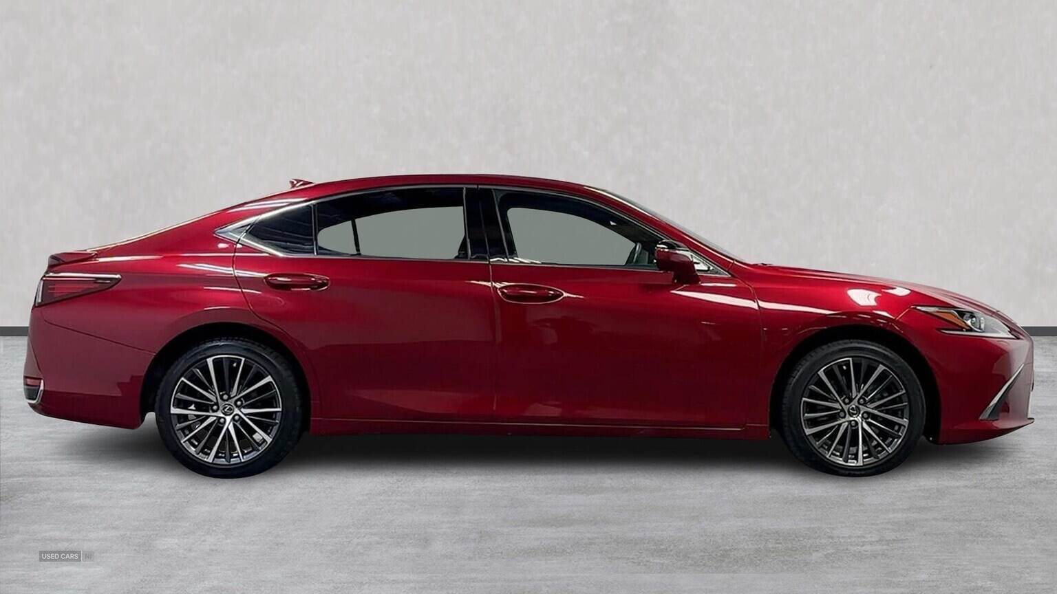 Dec 2022 Lexus ES 300H 2.5 4Dr Cvt Premium Edition