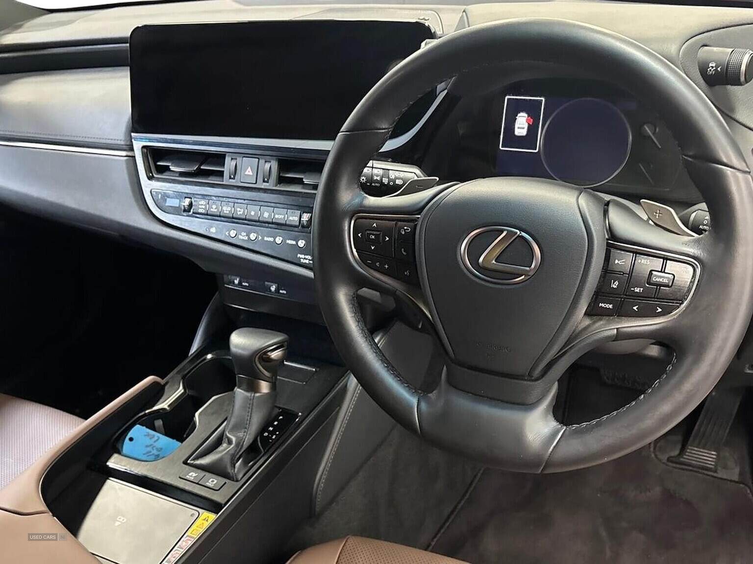 Dec 2022 Lexus ES 300H 2.5 4Dr Cvt Premium Edition