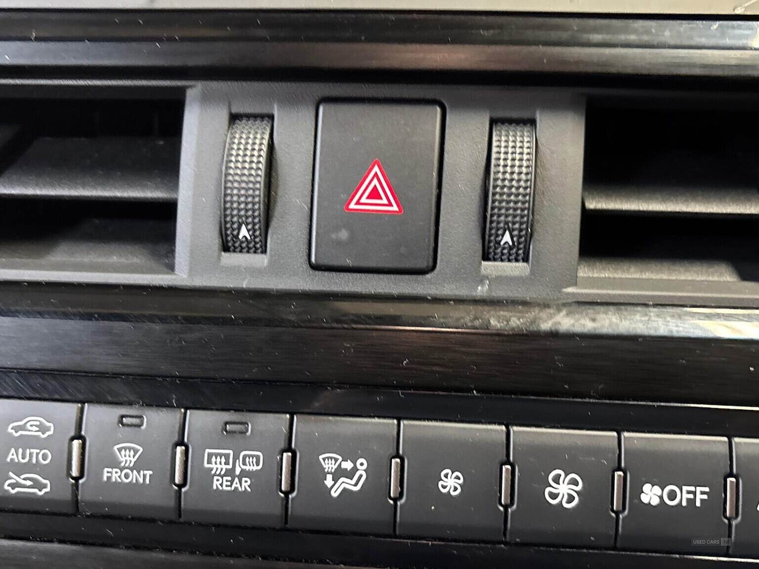 Dec 2022 Lexus ES 300H 2.5 4Dr Cvt Premium Edition