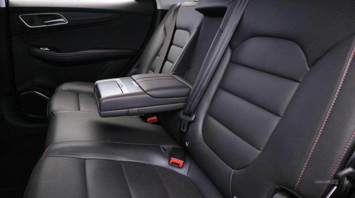  2024 MG HS HS 1.5 T-GDI SE DCT Euro 6 (s/s) 5dr