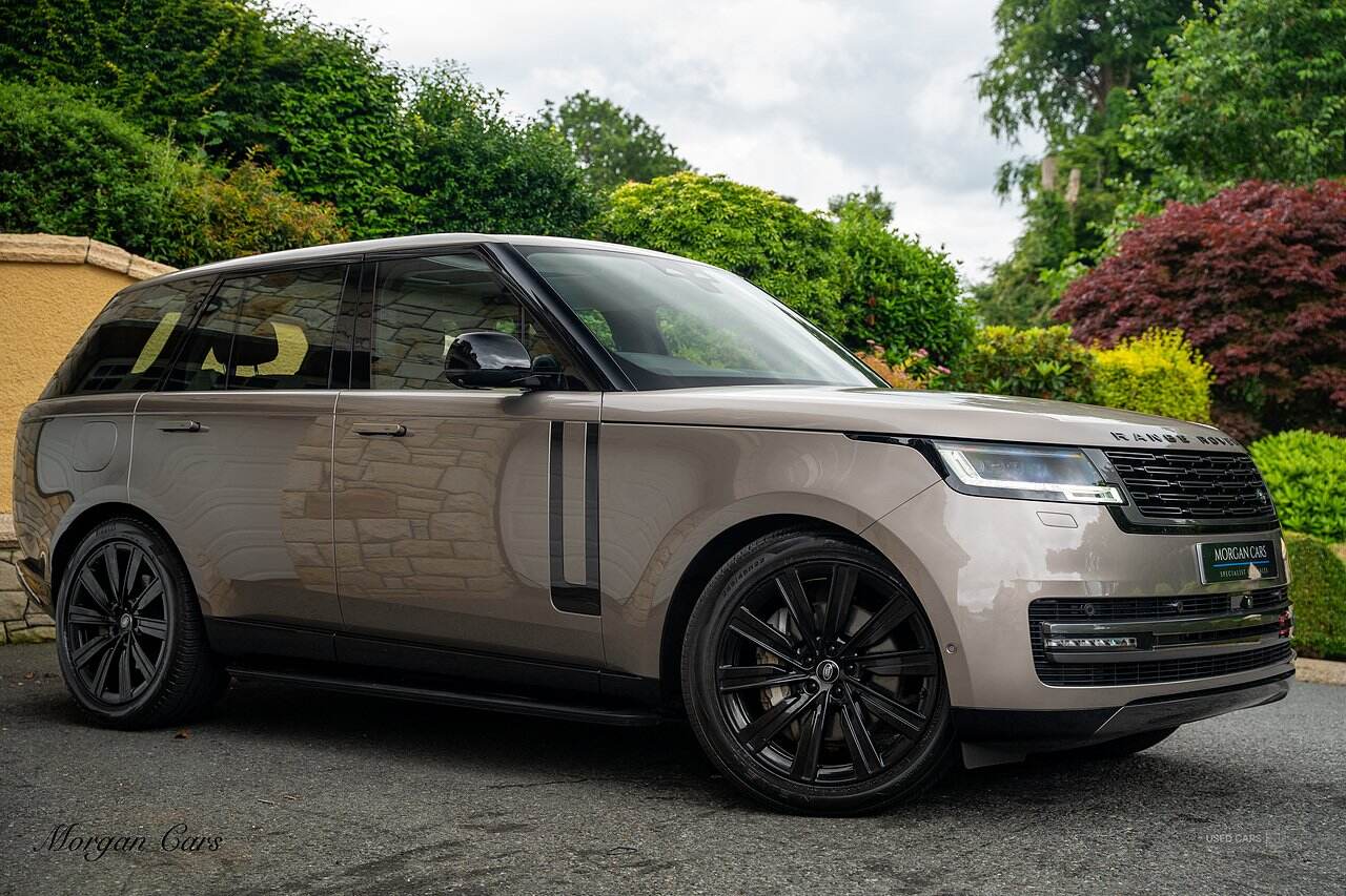 May 2022 Land Rover Range Rover 3.0 P400 SE 4dr Auto