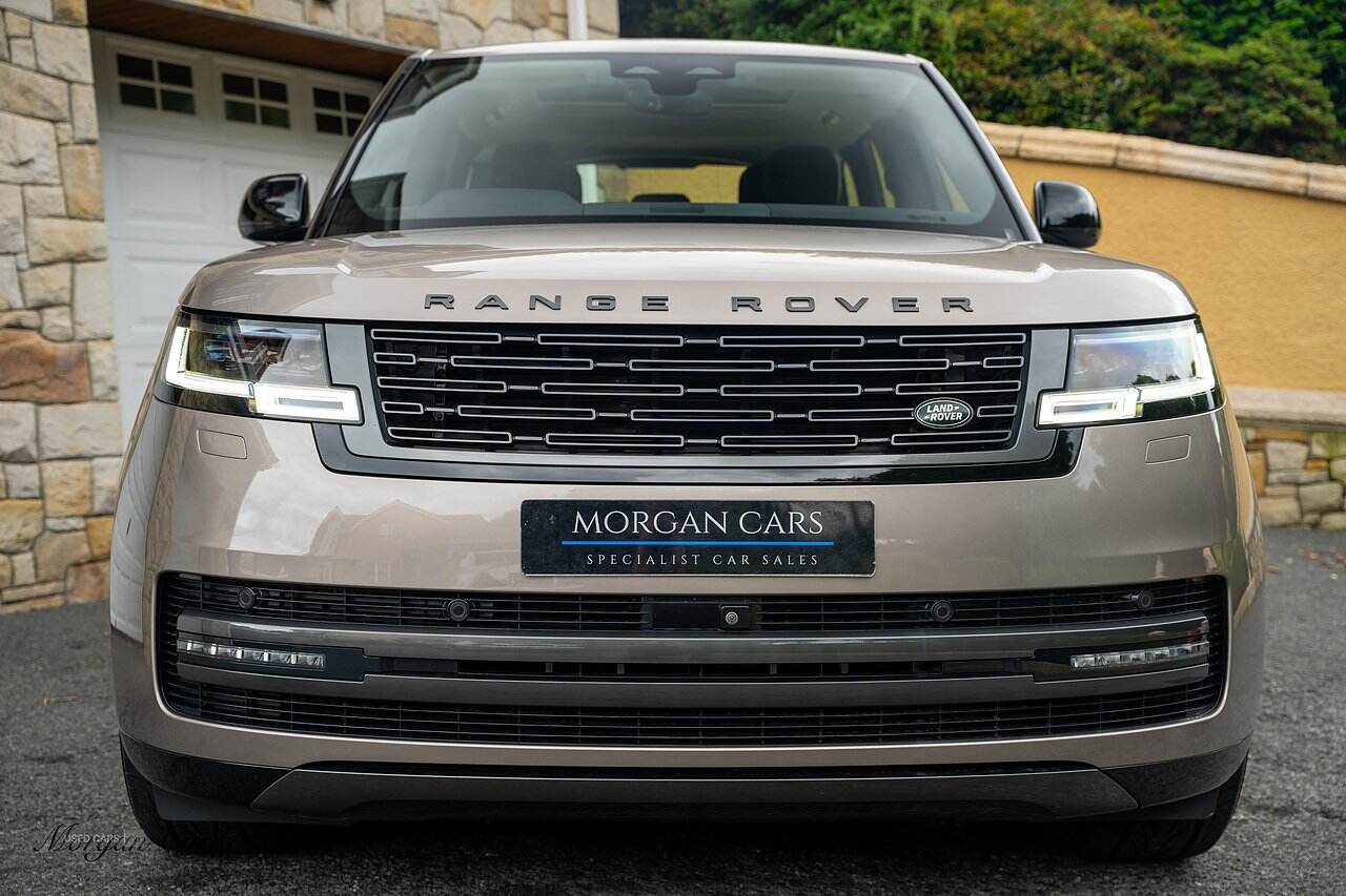May 2022 Land Rover Range Rover 3.0 P400 SE 4dr Auto