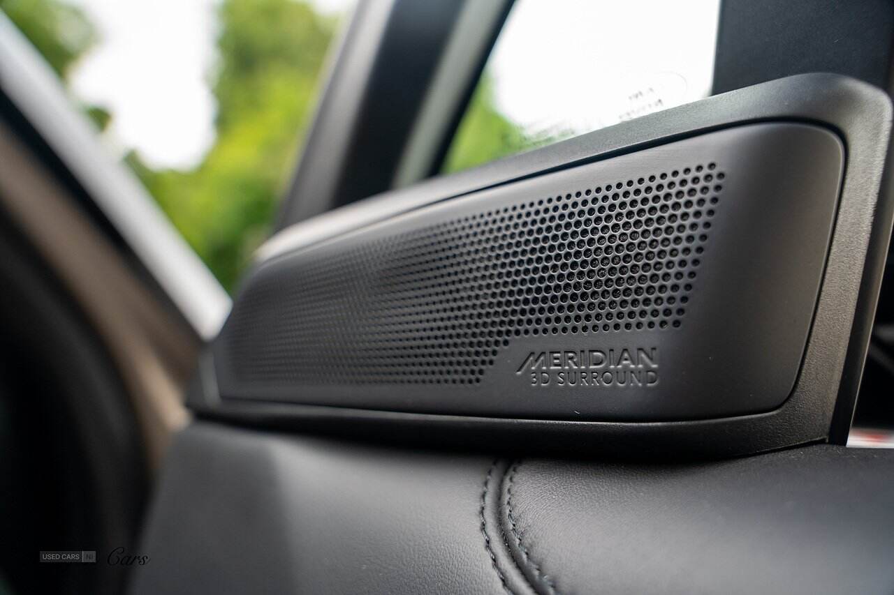 May 2022 Land Rover Range Rover 3.0 P400 SE 4dr Auto