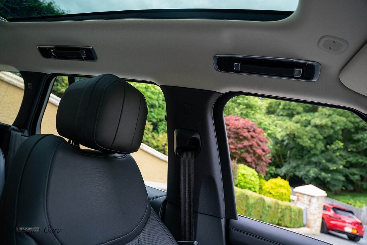 May 2022 Land Rover Range Rover 3.0 P400 SE 4dr Auto